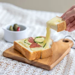 KEVNHAUN Woodware Fruit Cutting Board -Kitchenware Sales Shop KEVNHAUNWoodwareFruitCuttingBoard 1