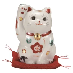 Kutani Ware Porcelain Maneki Neko Figurine Sho Chiku Bai 3.5-Go