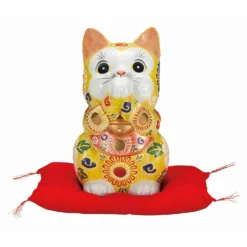 Kutani Ware Porcelain Praying Cat Figurine Yellow 7-Go