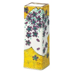 Kutani Ware Porcelain Single-flower Vase Kazesakura
