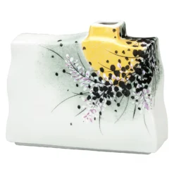 Kutani Ware Porcelain Single-flower Vase Kinsaihagi