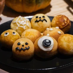 Seieido Cast Iron 16-Ball Takoyaki Pan -Kitchenware Sales Shop SeieidoCast Iron16 BallTakoyakiPan 2