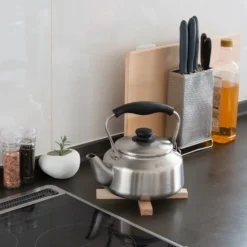 Sori Yanagi Stainless Steel Induction Kettle -Kitchenware Sales Shop SoriYanagiStainlessSteelInductionKettle 3 23da18f4 365f 4424 8ac5 efe8a5b2379f