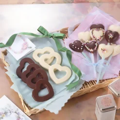 TIGERCROWN Polystyrene Heart Lolly Chocolate Mold 6 TIGERCROWN Polystyrene Heart Lolly Chocolate Mold -Kitchenware Sales Shop TigercrownPolystyreneHeartLollyChocolateMold 3