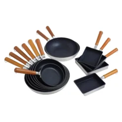 Urushiyama Die-Cast Aluminium Non-Stick Square Tamagoyaki Rolled Omelette Pan 21cm -Kitchenware Sales Shop UrushiyamaDie CastAluminiumNon StickSquareTamagoyakiRolledOmelettePan21cm 3